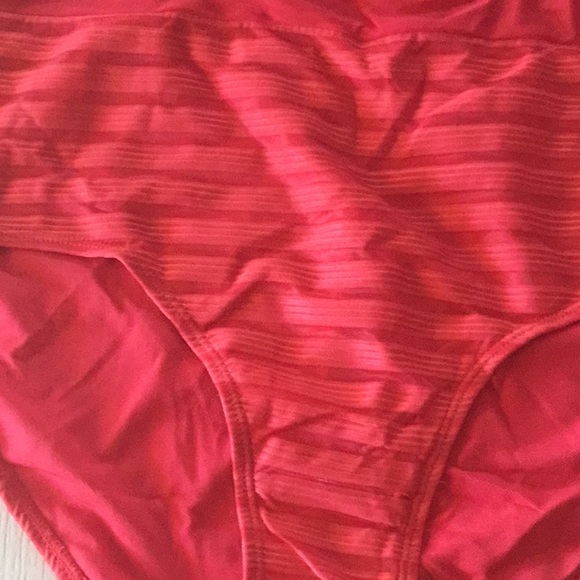 Red Ozowo halter swimsuit. Size medium - Picture 3 of 6